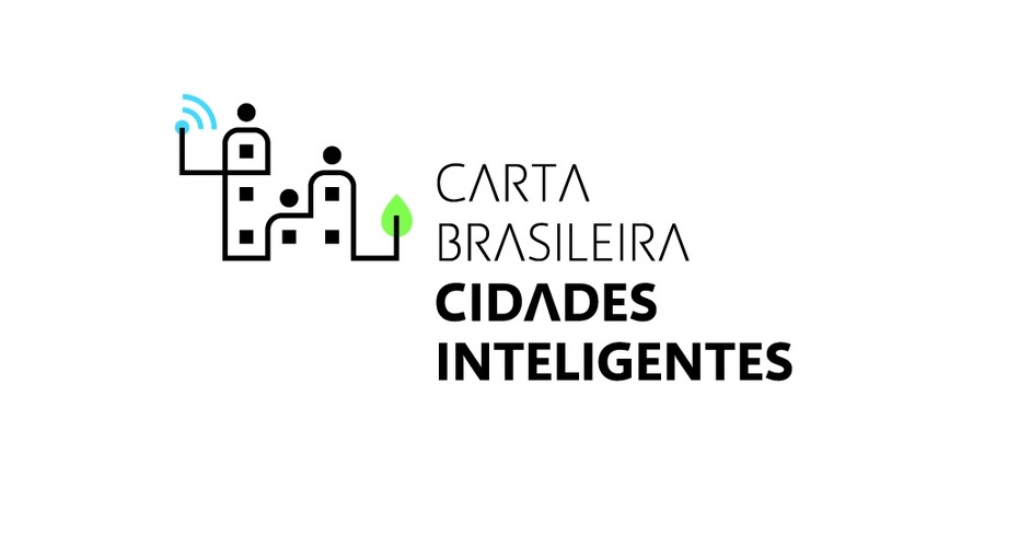 Imagem com uma representação minimalista de contornos de prédios cujas janelas são representadas por quadrados preenchidos. A continuidade da linha que forma o contorno dos prédios forma um tronco de árvore à direita. À esquerda, a continuidade das linhas leva ao símbolo de rede wifi. Ao lado está escrito "carta brasileira cidades inteligentes"